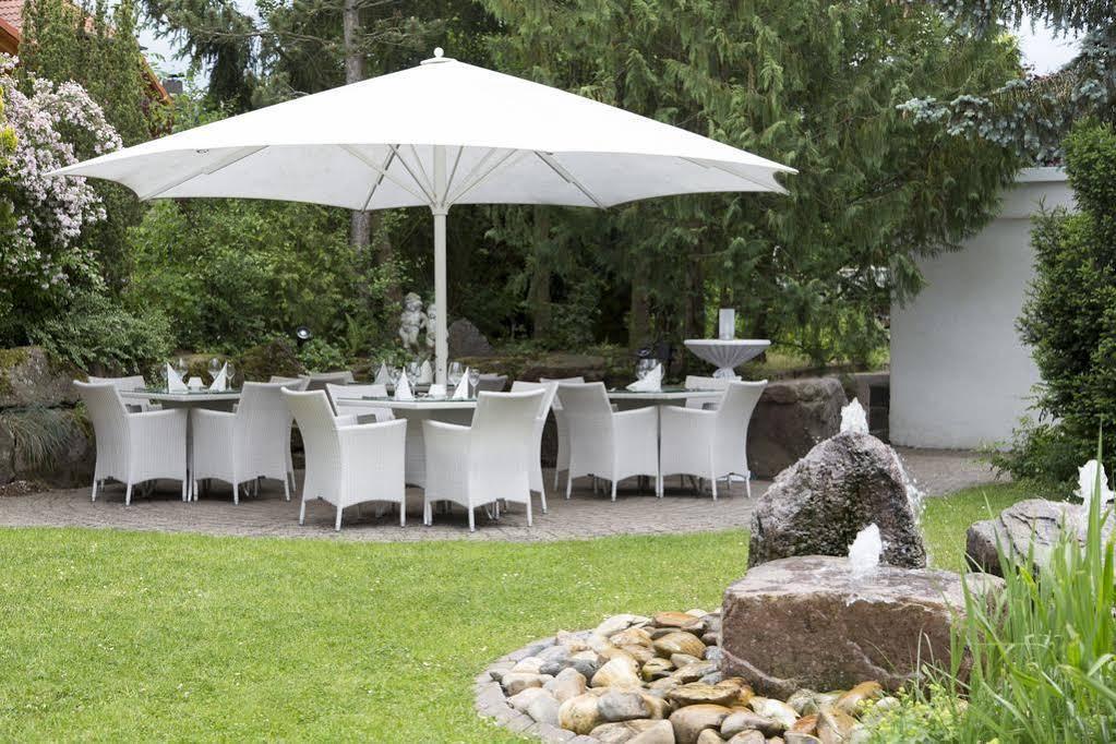 Hotel-Restaurant Arneggers Adler Tiefenbronn Exteriör bild