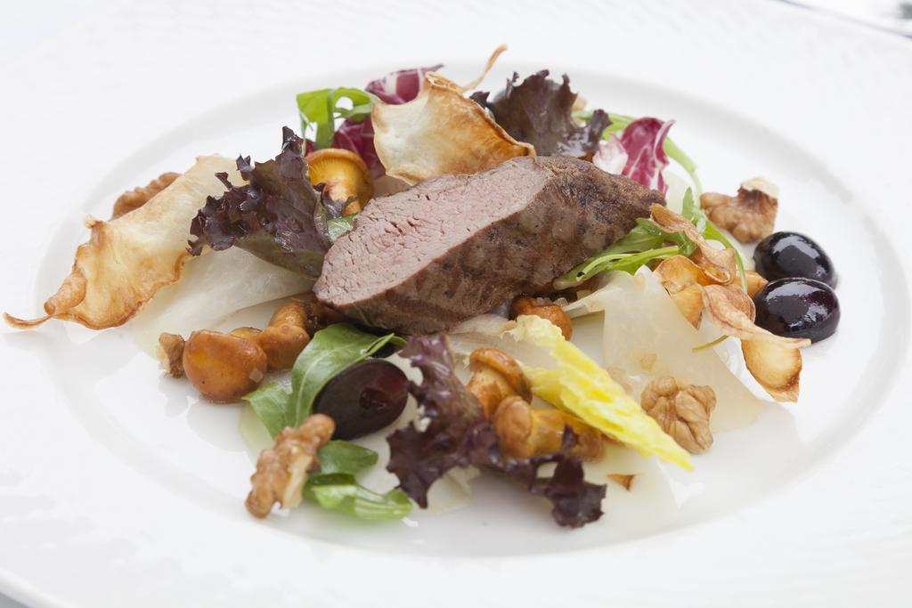 Hotel-Restaurant Arneggers Adler Tiefenbronn Exteriör bild